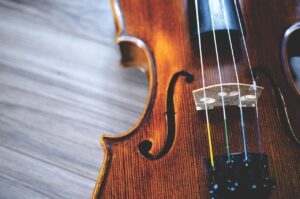 Descubre la fascinante historia del violín en la música barroca